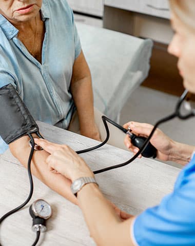 Prise de constante, soins infirmier à domicile